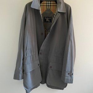 Men's XL Burberry Rain Coat
